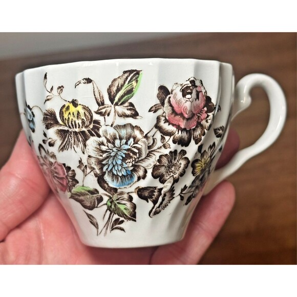 Johnson Brothers Staffordshire Multicolor Floral Brown Bouquet Flat Cup * - Picture 1 of 8